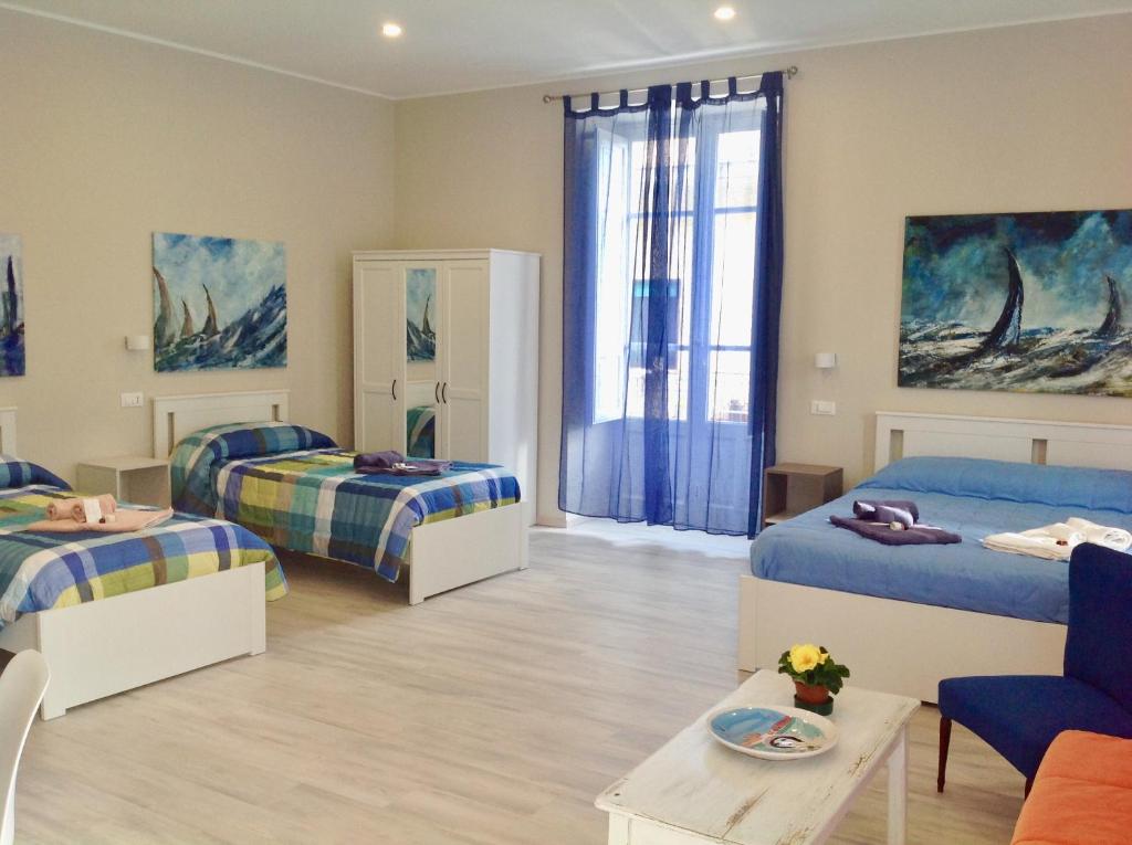 Sicania - Quadruple Room With Private Bathroom