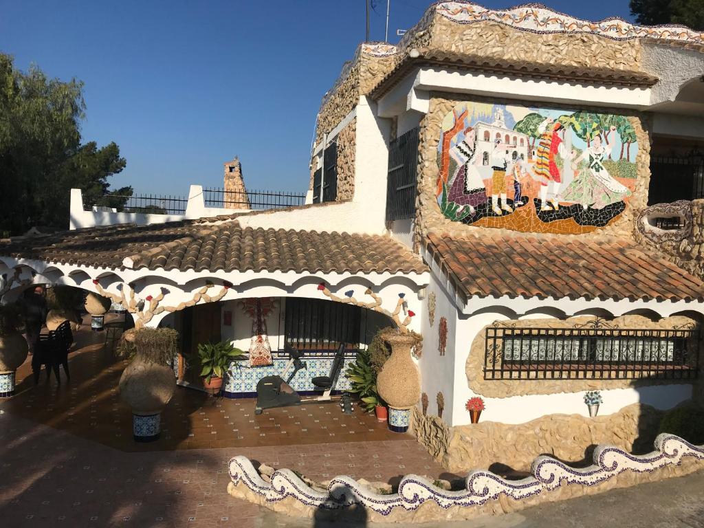 The building in which the holiday home is located