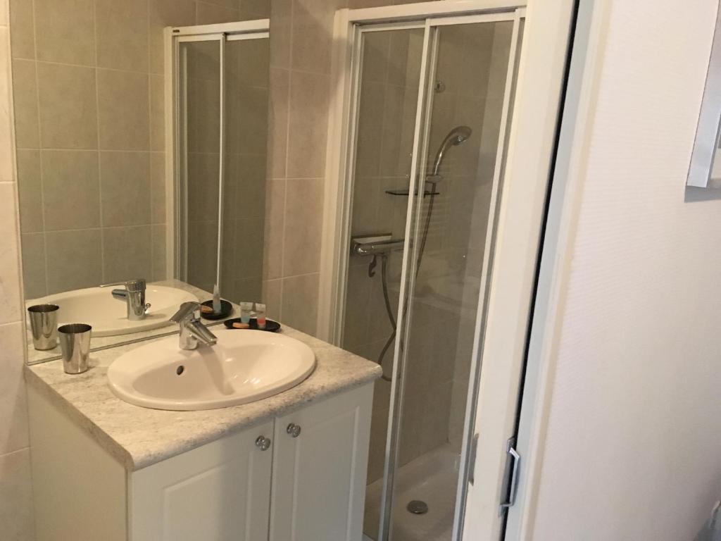 Koupelna v ubytování Chambre du verger