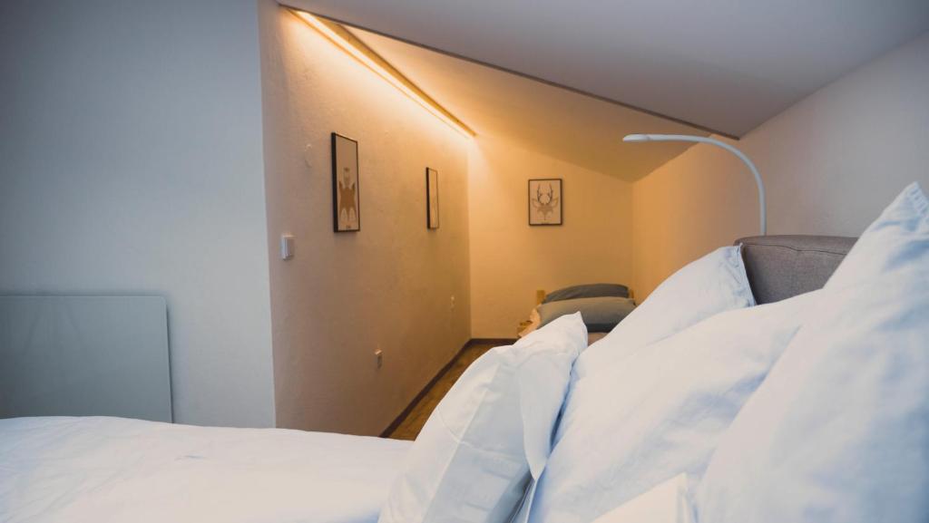 Posteľ alebo postele v izbe v ubytovaní Apartment NinetyFour