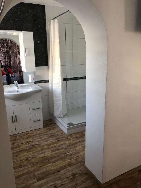 Center Rooms Villach - 经典四人间