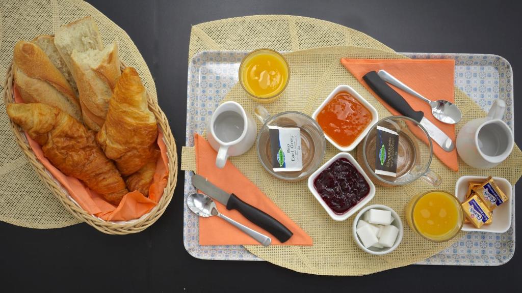 Gallery image of Hôtel Vauban in Livry-Gargan