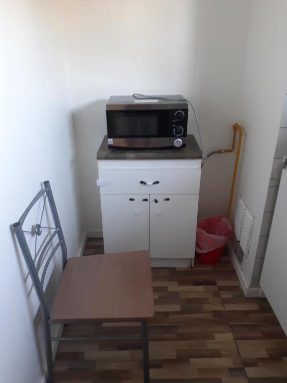 Kuchyň nebo kuchyňský kout v ubytování Hostal Alessandri
