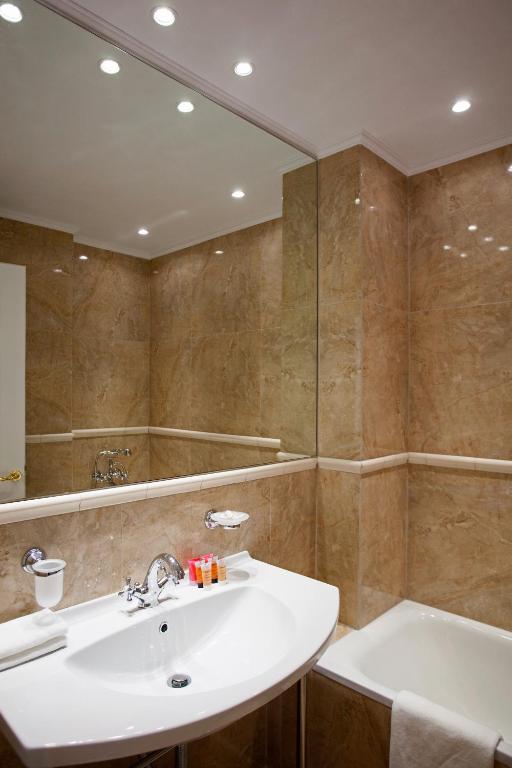 Kouneni Apartments - 18