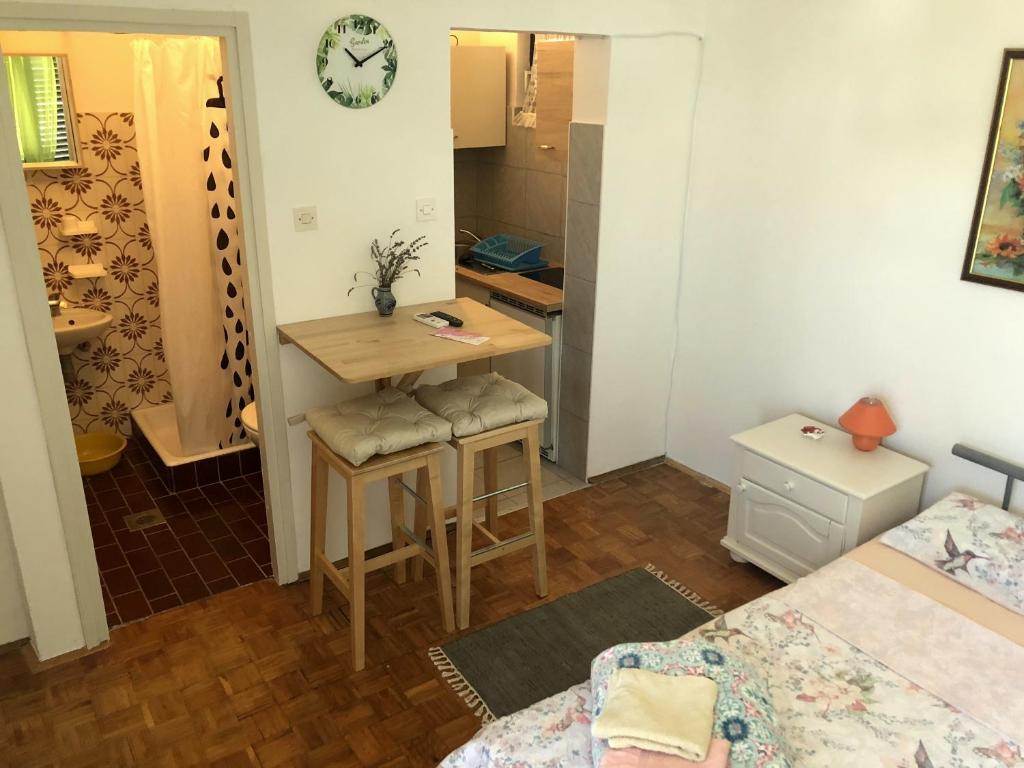Kuchyň nebo kuchyňský kout v ubytování Guesthouse Vila Ruzmarin