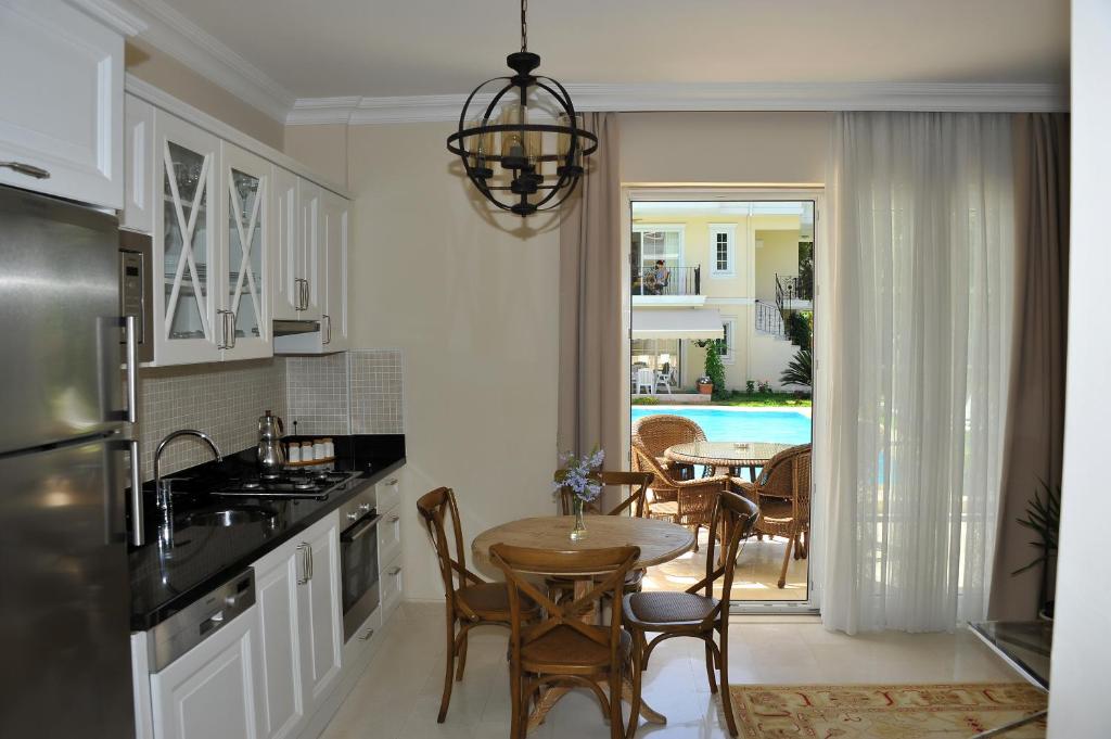 Kuchyň nebo kuchyňský kout v ubytování Kemer Residence