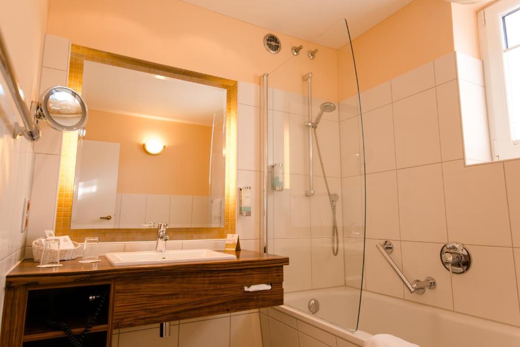 Koupelna v ubytování Hotel Heide Kröpke