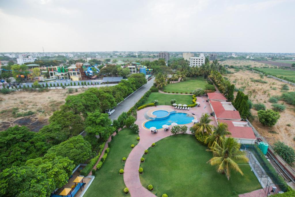 Bazén v ubytování Sun-n-Sand Suites, Shirdi nebo v jeho okolí