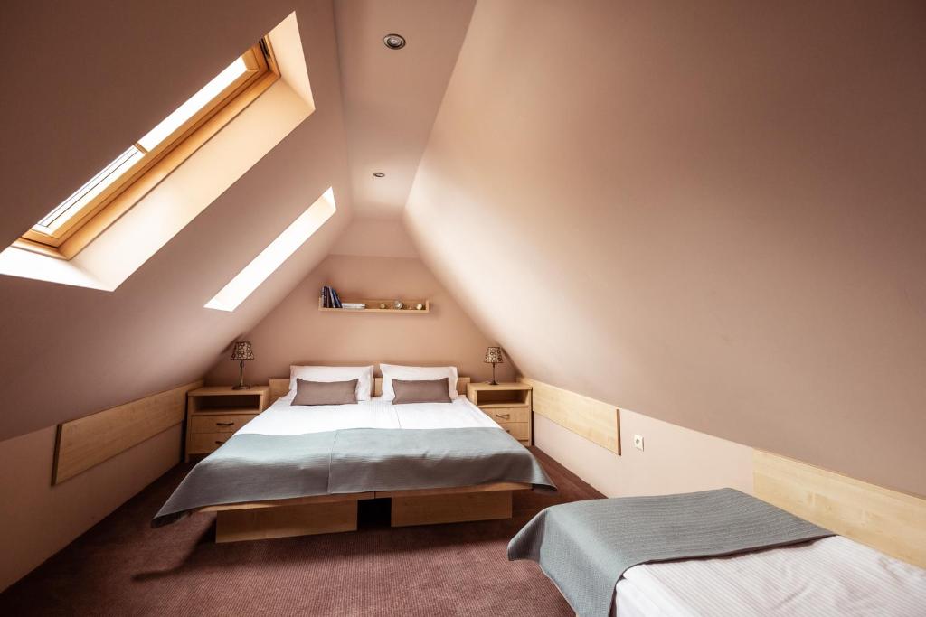 Villa Elise Park Pension - Triple Room