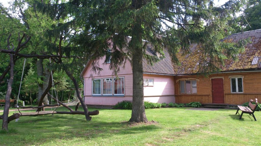 Lauku viesu māja Bajāri - Housity