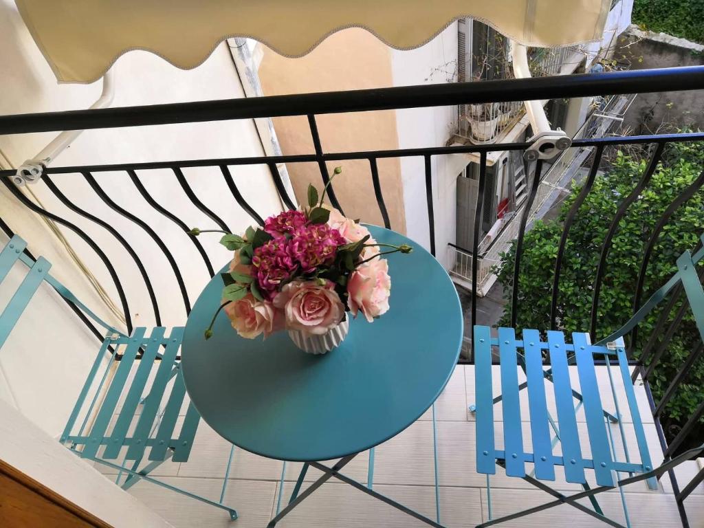 Balkón nebo terasa v ubytování Paradise Apartment in Peiraiki