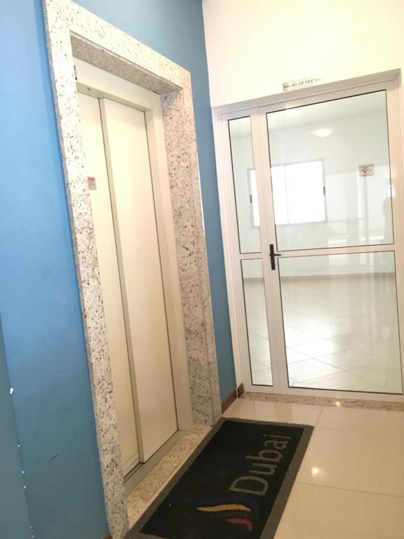  Excelente Apartamento a 100m da praia