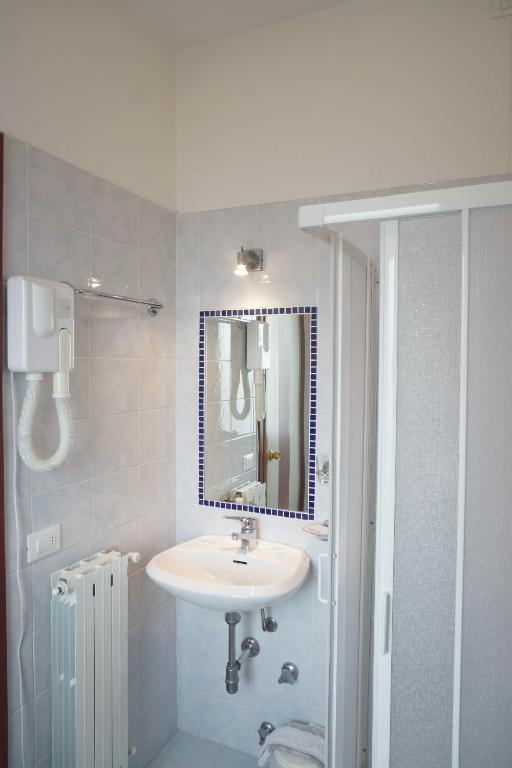 Hotel Caribe Tuscany photo 2