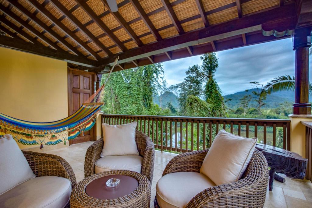 Sleeping Giant Rainforest Lodge - River View Room