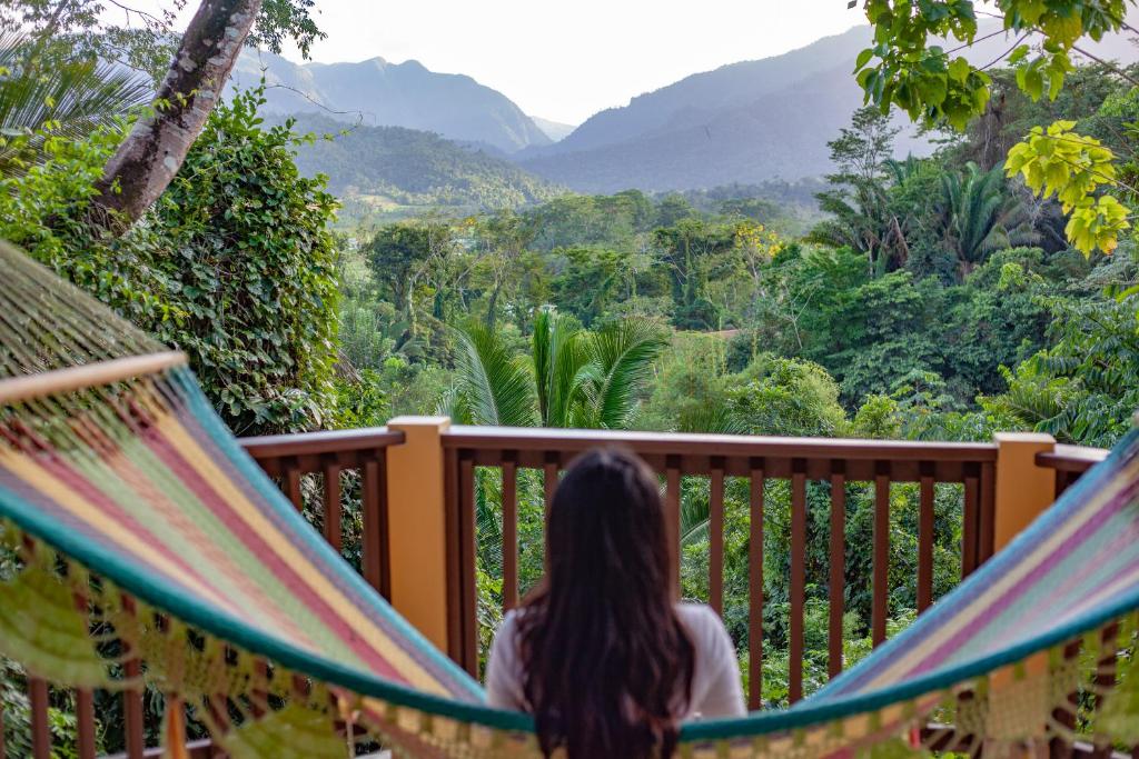 Sleeping Giant Rainforest Lodge - Mountain View Suite With Private Pool