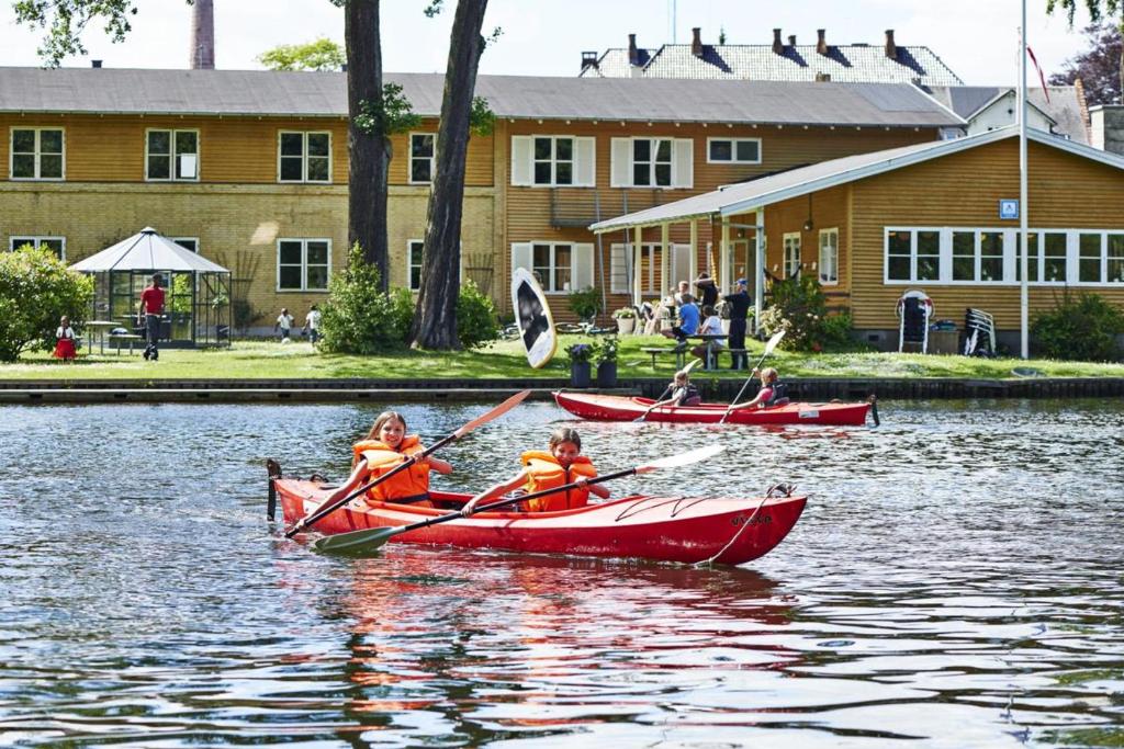 Výhled na řeku, která protéká v blízkosti hostelu