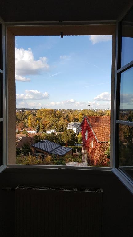 la source de bougival - Double Room With Private Bathroom