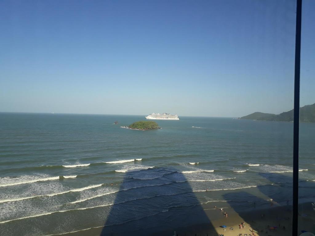  Quatro suites frente mar .