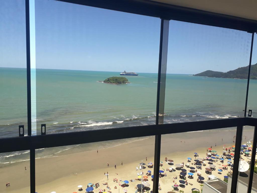  Quatro suites frente mar .