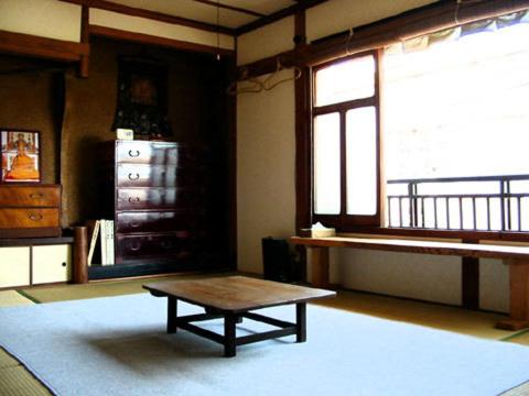 Gallery image of Buddha Guest House in Tanabe