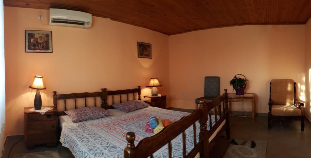 Pensions Airport - 1