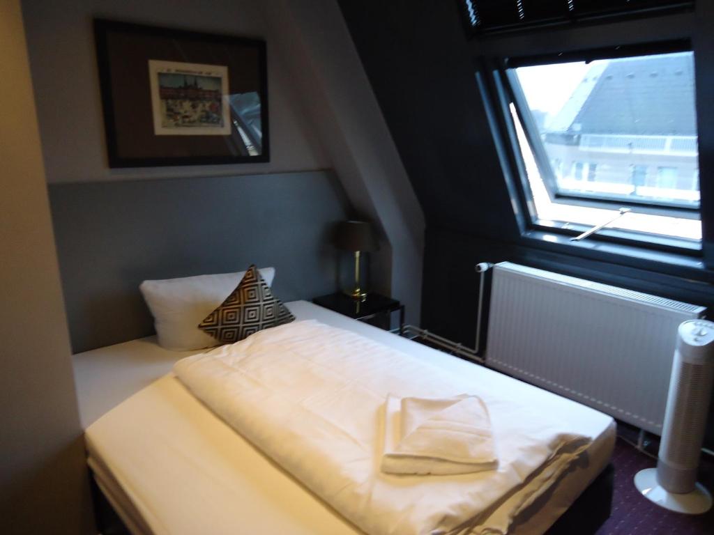 Hotel Arena Inn - Berlin Mitte - Resim 35