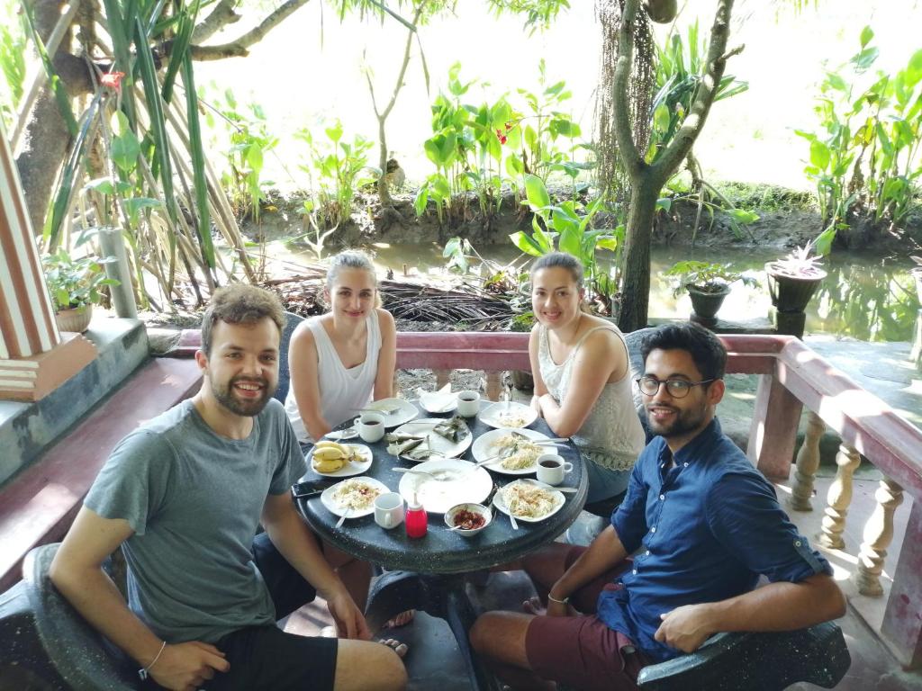 Hosté ubytování Viveka Inn Guest and Yala Safari