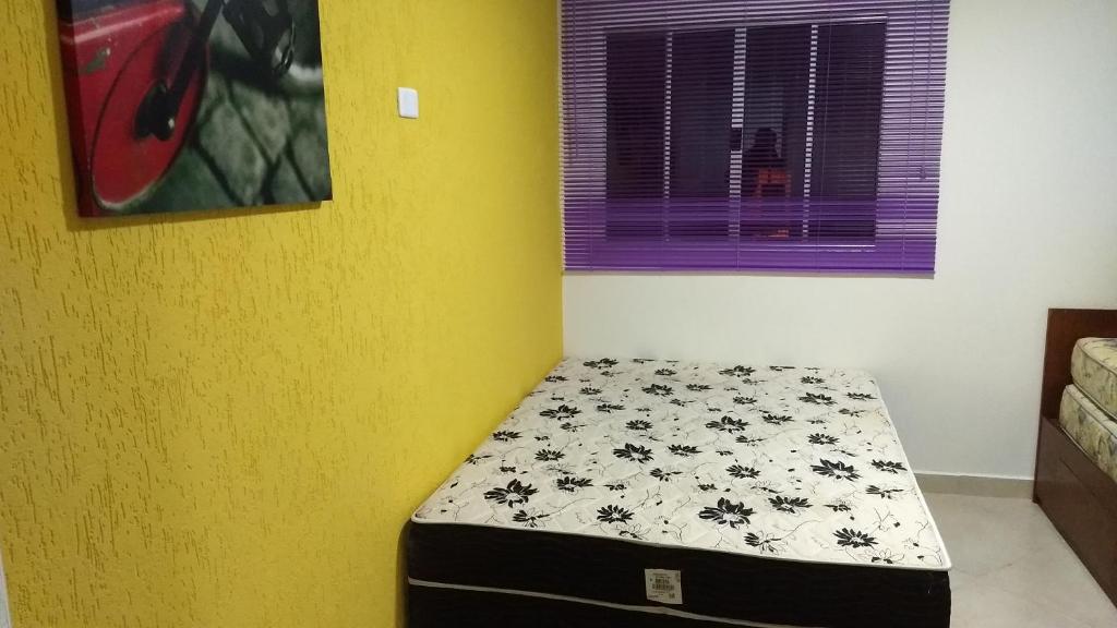 Yellowkits - One-Bedroom House