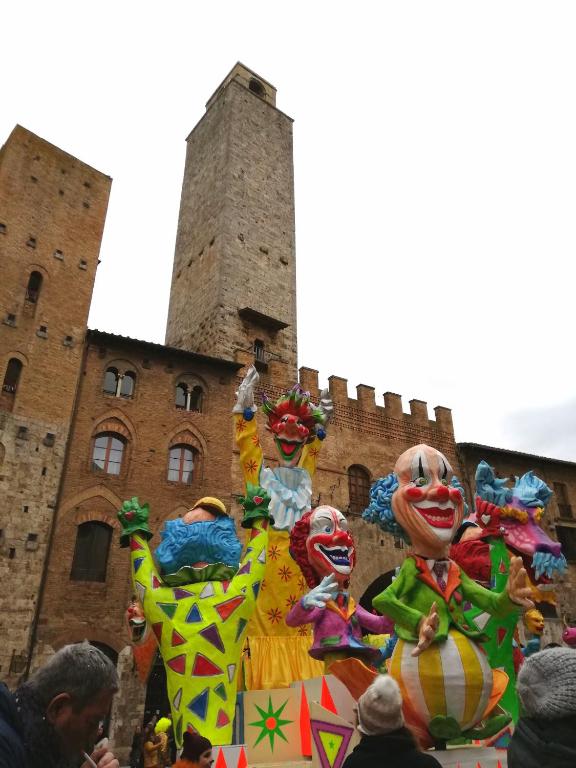 Zdjęcie z galerii obiektu RoccaiaCasa'70 w mieście San Gimignano