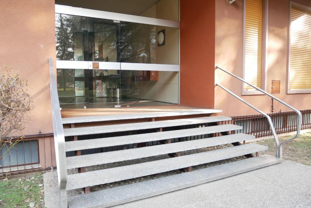 Budova, v ktorej sa apartmán nachádza