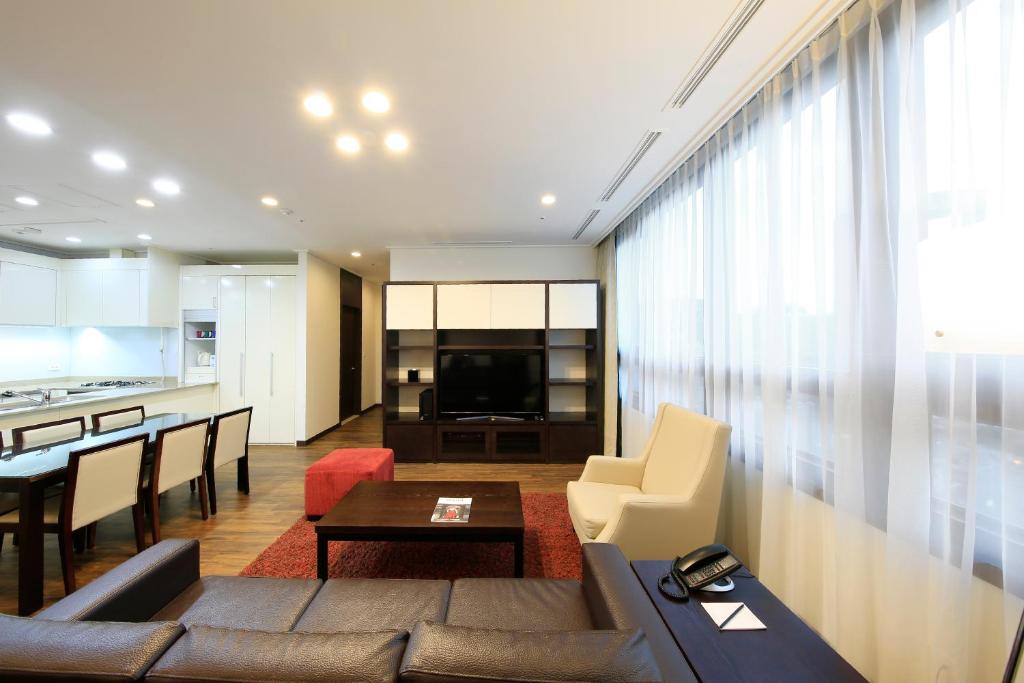 Orakai Insadong Suites - 