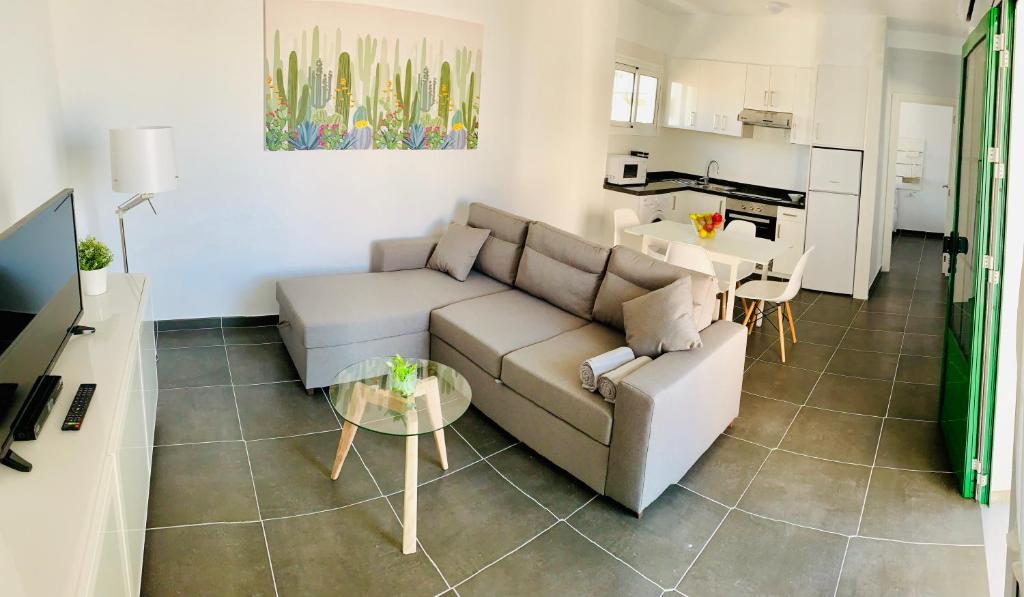 Kuchyň nebo kuchyňský kout v ubytování Apartamentos Zalabar