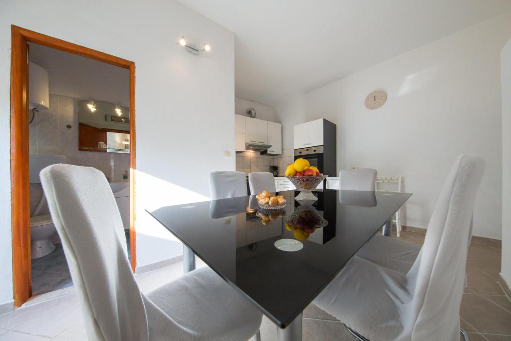 Strma Apartments - Studio Apartment