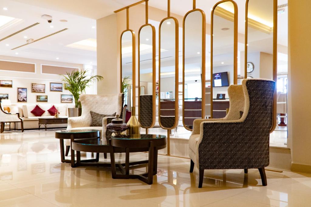 Posezení v ubytování Al Ain Palace Hotel Abu Dhabi