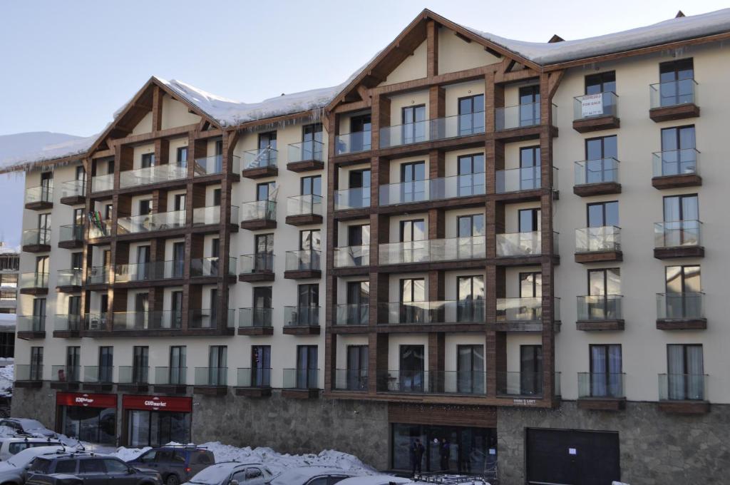 Budova, kde se aparthotel nachází