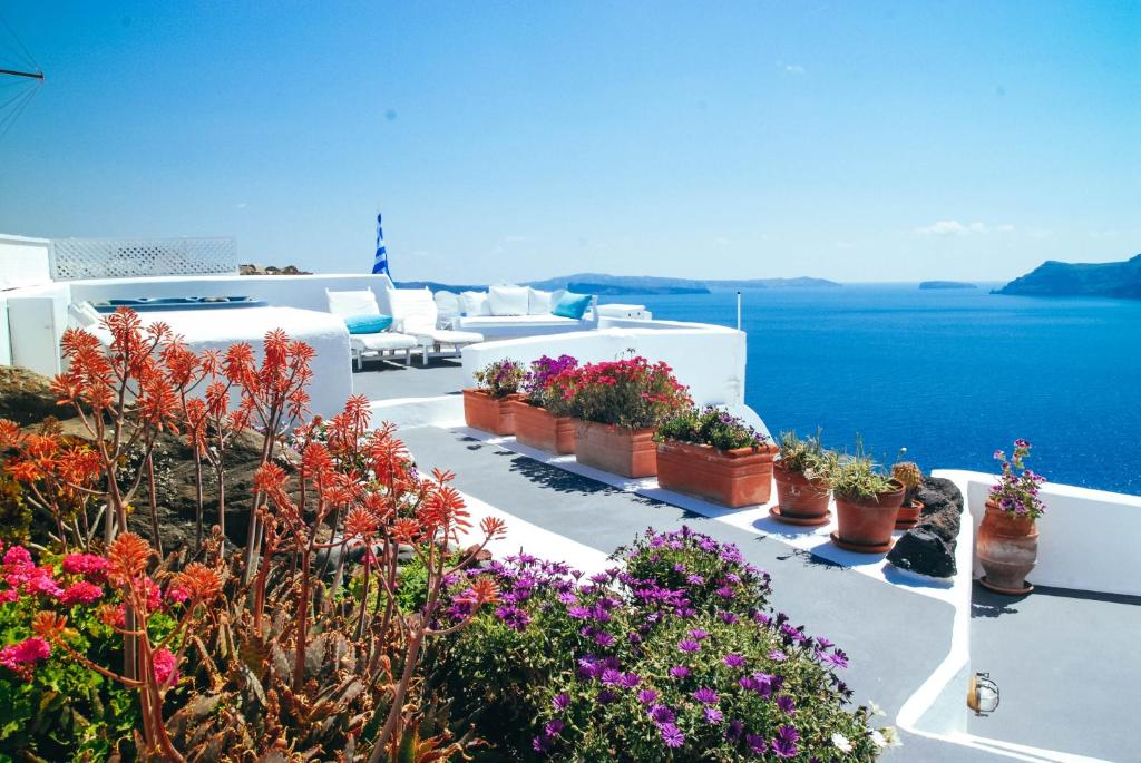 Santorini accommodations