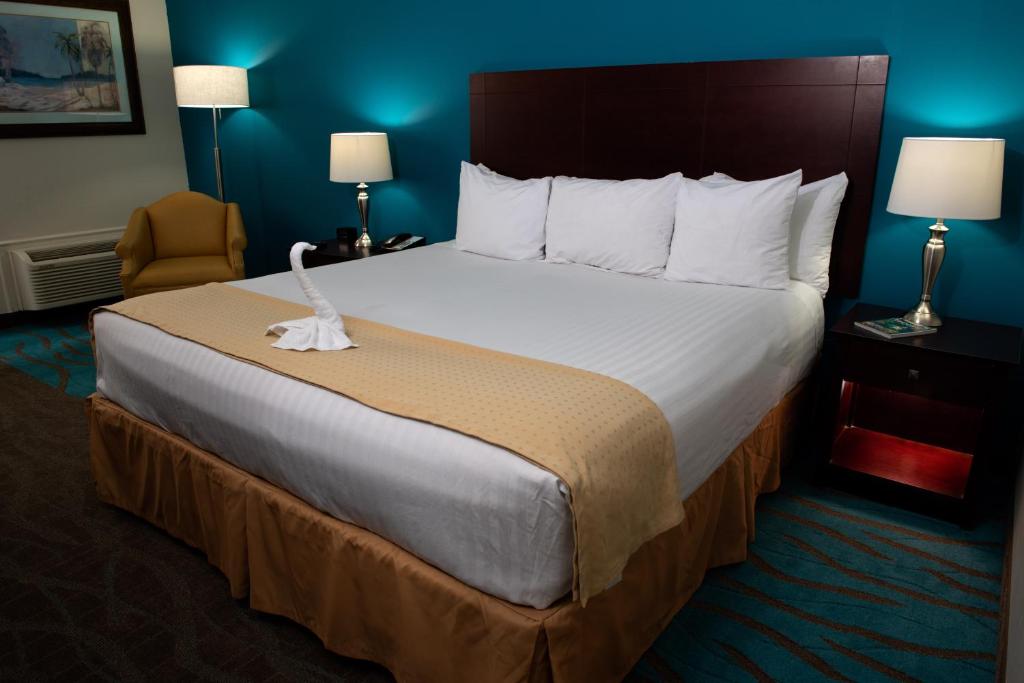 Postel nebo postele na pokoji v ubytování Caribe Hotel Ponce