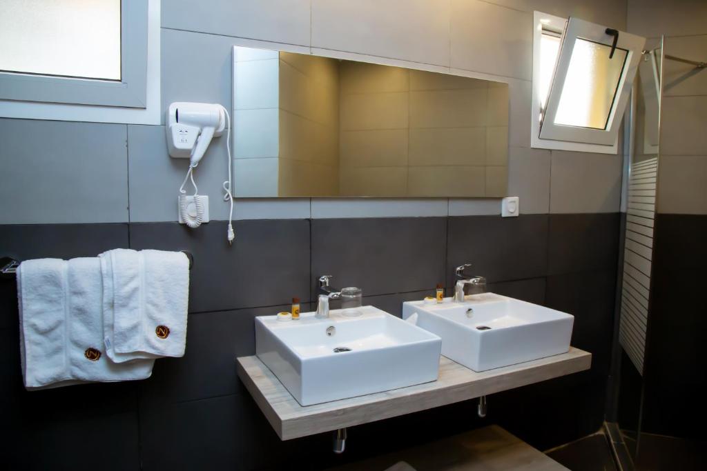 Le Ndiambour Hôtel et Résidence - Luxe Kamer