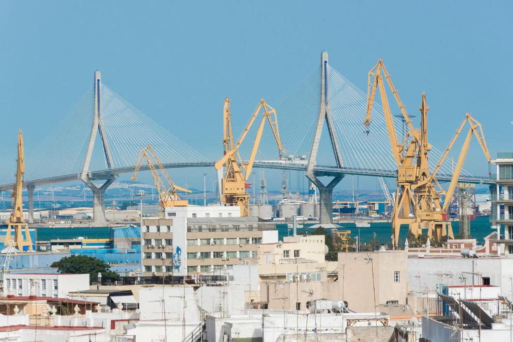 Výhľad na mesto Cádiz alebo výhľad na mesto priamo z apartmánu