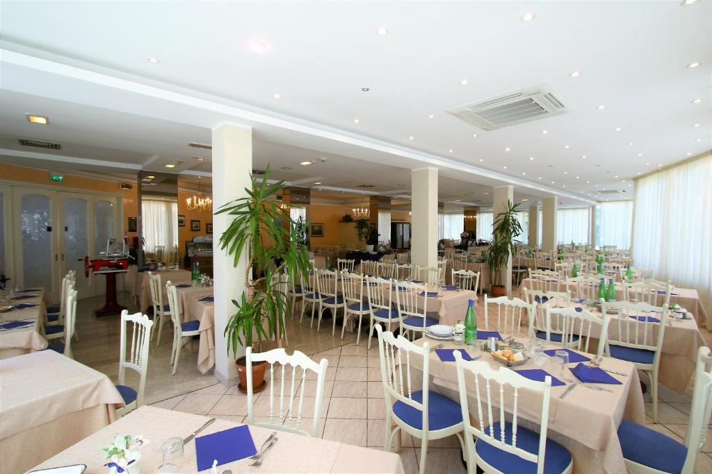 Restaurace v ubytování Hotel De Amicis