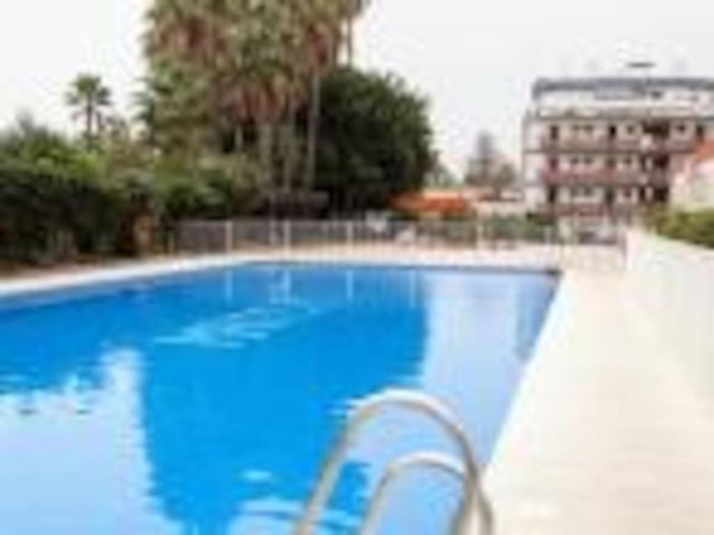 Bazén v ubytovaní M1 403 Frontal al Mar Vistas Terraza y Wifi alebo v jeho blízkosti