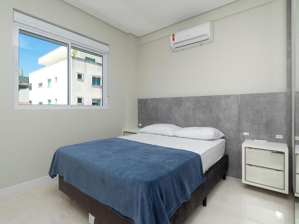  Aluguel Apartamento 3 Suítes a 80 metros da Praia Bombas