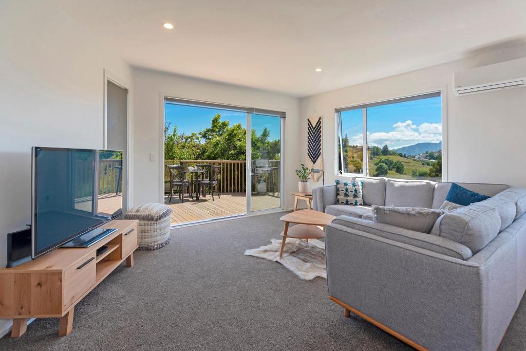 Tipi Haere - Three-Bedroom House