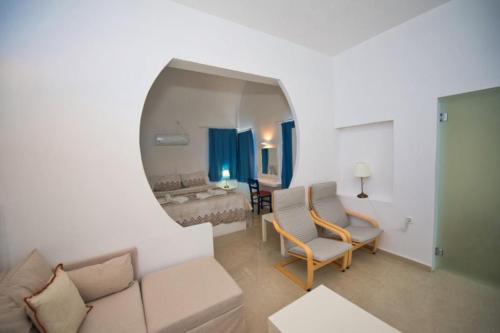 Posezení v ubytování Caldera View Resort - Adults Only