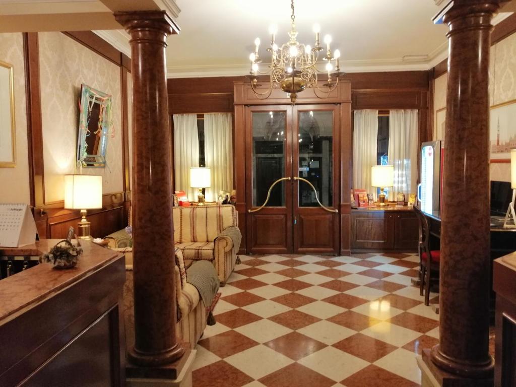 Fotografie z fotogalerie ubytování Hotel Falier v Benátkách