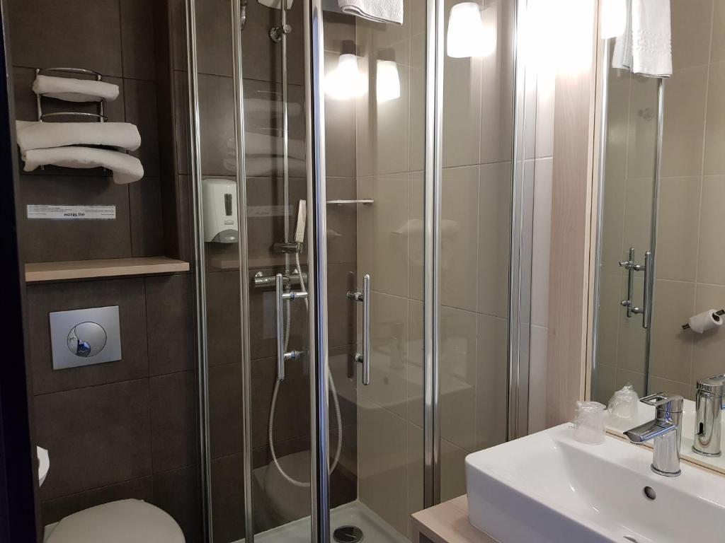 Hôtel Inn Design & Restaurant Rochefort - Triple Room