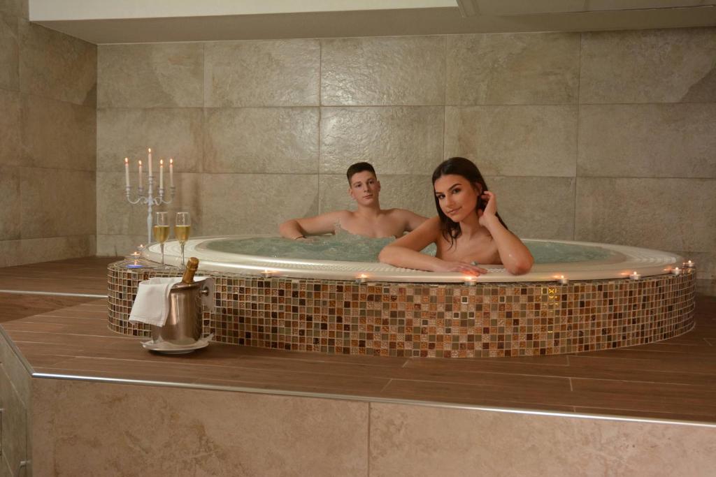 Επισκέπτες που μένουν στο Hotel Fontana Vrnjačka Banja