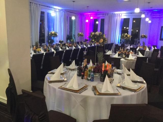Nápoje v ubytovaní Wzgórze Toskanii Conferences & Restaurant