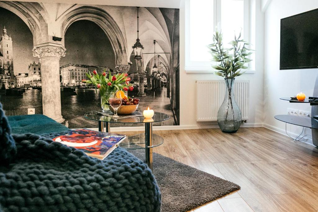 Televízia a/alebo spoločenská miestnosť v ubytovaní Way2Stay Old Town