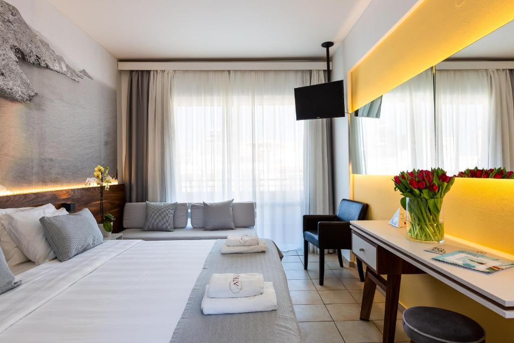 Atrium Ambiance Hotel - 2